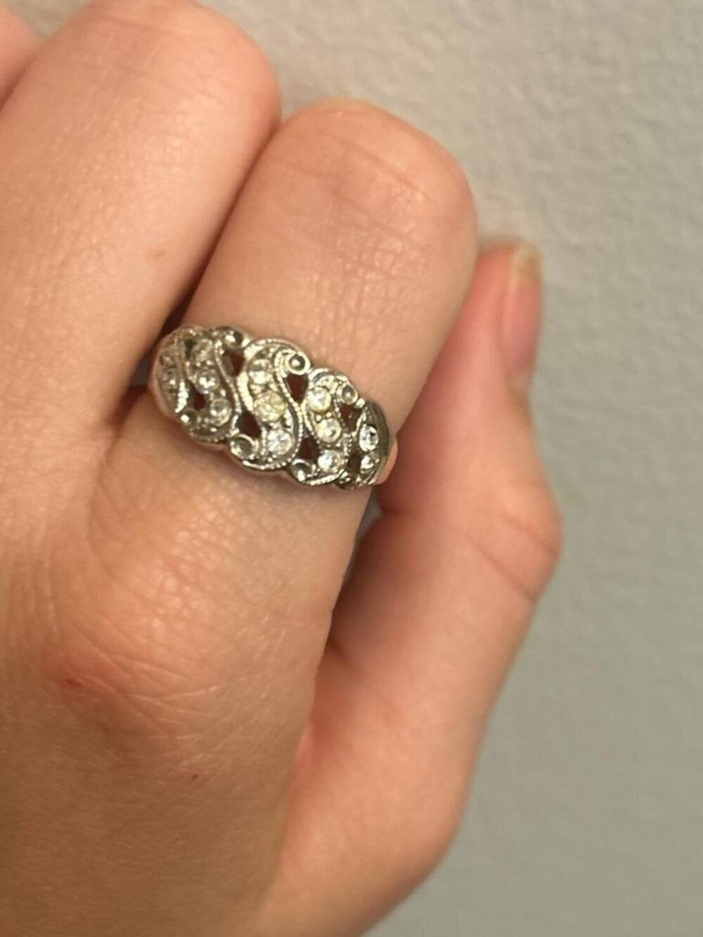 Vintage 18K HGE Silver and Gold Ring with Clear Stones Size 6